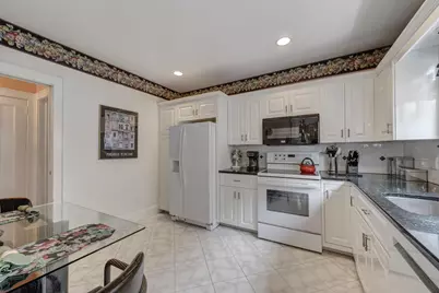 189 Meadowsweet Road, Mineola, NY 11501 - Photo 13