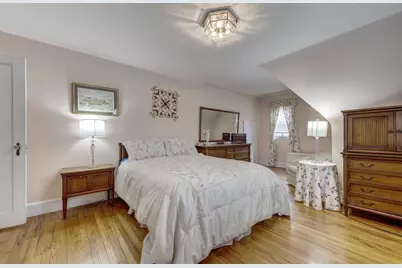 189 Meadowsweet Road, Mineola, NY 11501 - Photo 17