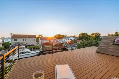 308 Bedell Street, Freeport, NY 11520 - Photo 23