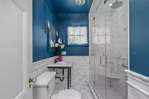 11-20 Shore Rd, Douglaston, NY 11363 - Photo 31