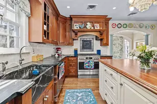 11-20 Shore Rd, Douglaston, NY 11363 - Photo 17