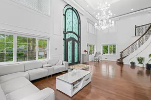 63-41 252nd St, Little Neck, NY 11362 - Photo 5