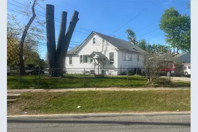 583 Straight Path, West Babylon, NY 11704 - Photo 1