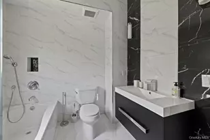 106 S Airmont Rd, Suffern, NY 10901 - Photo 25