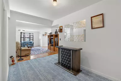 16 N Broadway #4R, White Plains, NY 10601 - Photo 3