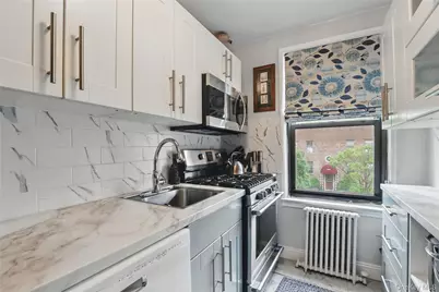 316 Richbell Road #C2, Mamaroneck, NY 10543 - Photo 9