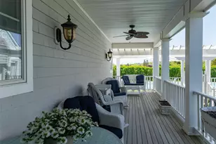 390 Old Montauk Hwy, Montauk, NY 11954 - Photo 3