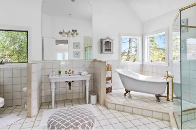 390 Old Montauk Highway, Montauk, NY 11954 - Photo 29