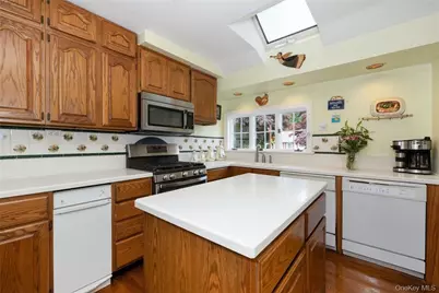 6 Fairmont Avenue, Pearl River, NY 10965 - Photo 11