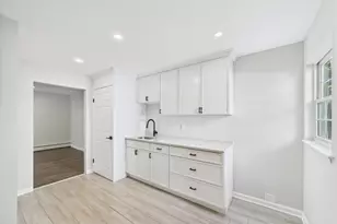 349 E Main St, Centerport, NY 11721 - Photo 17