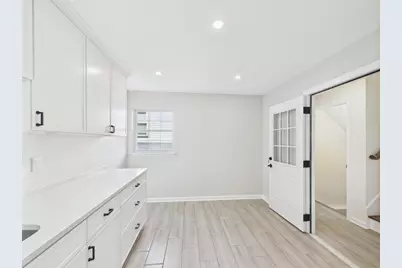 349 E Main Street, Centerport, NY 11721 - Photo 19