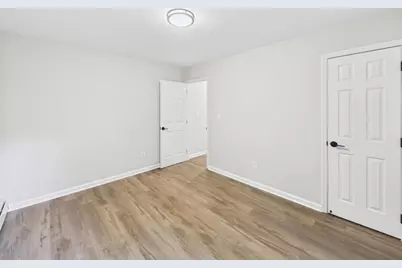 349 E Main Street, Centerport, NY 11721 - Photo 25