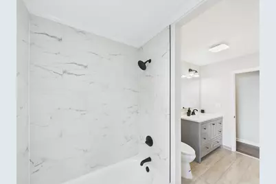 349 E Main Street, Centerport, NY 11721 - Photo 21