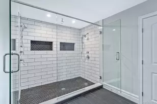 223 Town Line Rd, Commack, NY 11725 - Photo 21