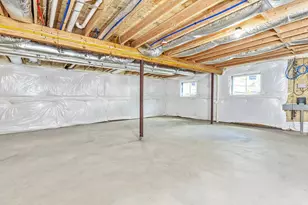 223 Town Line Rd, Commack, NY 11725 - Photo 25