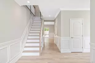 223 Town Line Rd, Commack, NY 11725 - Photo 3