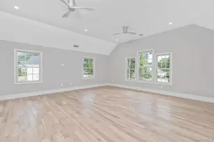 223 Town Line Rd, Commack, NY 11725 - Photo 19