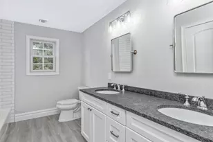 223 Town Line Rd, Commack, NY 11725 - Photo 17