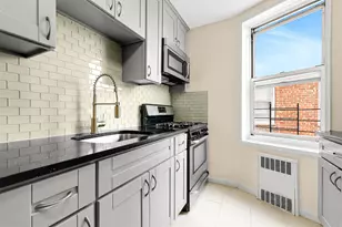 67-30 Clyde St, Forest Hills, NY 11375 - Photo 21