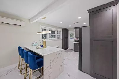 254 Hyatt Avenue, Yonkers, NY 10704 - Photo 7