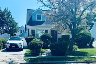 204 Beech St, Valley Stream, NY 11580 - Photo 1