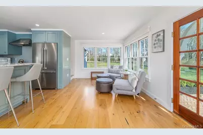 19000 Main Road, Mattituck, NY 11952 - Photo 11