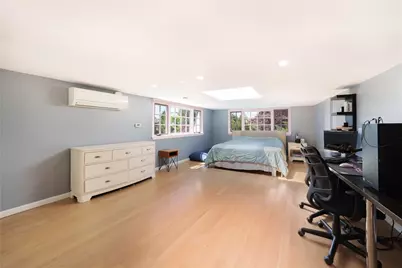 [Address not provided], Bayside, NY 11360 - Photo 13