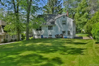 210 Rockland Road, Pearl River, NY 10965 - Photo 3