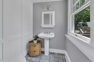 46 Mechanic St, Huntington, NY 11743 - Photo 11