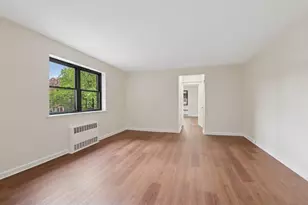 147-10 84th Rd, Briarwood, NY 11435 - Photo 7