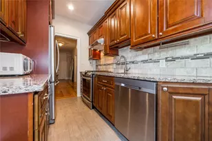 12 Hamilton Pl, Garden City, NY 11530 - Photo 7