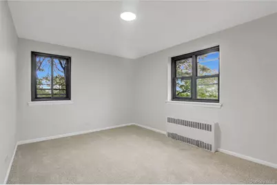 204-15 Foothill Avenue #B53, Hollis, NY 11423 - Photo 5