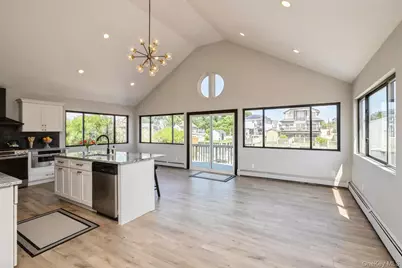 282 S Ketcham Avenue, Amityville, NY 11701 - Photo 15