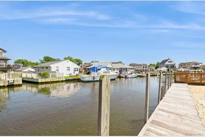 282 S Ketcham Avenue, Amityville, NY 11701 - Photo 11