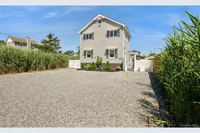 282 S Ketcham Avenue, Amityville, NY 11701 - Photo 3