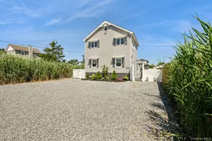 282 S Ketcham Ave, Amityville, NY 11701 - Photo 3