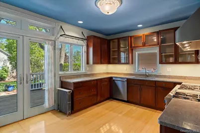 604 Main Street, Greenport, NY 11944 - Photo 15