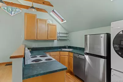 604 Main Street, Greenport, NY 11944 - Photo 31