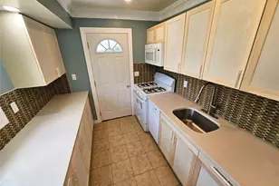 30 Eugene Dr, Kings Park, NY 11754 - Photo 9