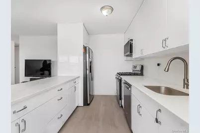 555 Kappock Street #16k, Bronx, NY 10463 - Photo 9