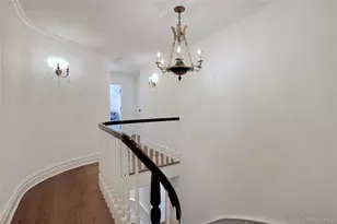 25 The Oaks, Roslyn, NY 11576 - Photo 19