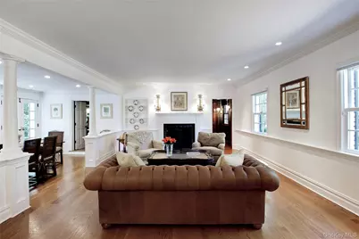 25 The Oaks, Roslyn, NY 11576 - Photo 5