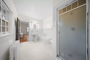 681 W 231st St, Bronx, NY 10463 - Photo 15