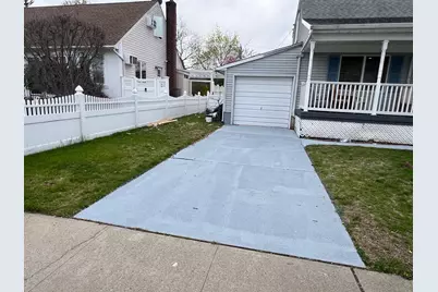 1963 Central Dr N, East Meadow, NY 11554 - Photo 3