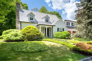 19 Reynal Rd, White Plains, NY 10605 - Photo 21