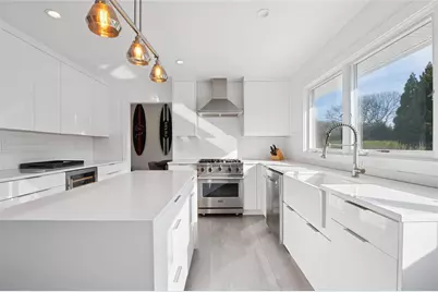 75 Saint Andrews Road, Southampton, NY 11968 - Photo 11