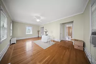 10-08 Shore Rd, Douglaston, NY 11363 - Photo 21