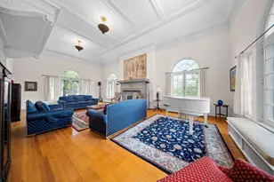 10-08 Shore Rd, Douglaston, NY 11363 - Photo 11