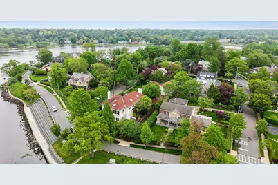 10-08 Shore Road, Douglaston, NY 11363 - Photo 41