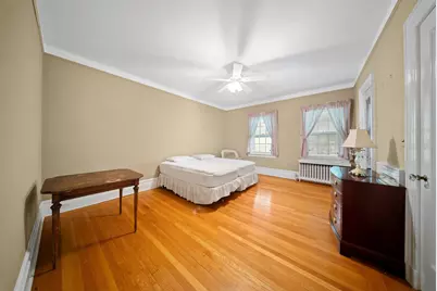 10-08 Shore Road, Douglaston, NY 11363 - Photo 27